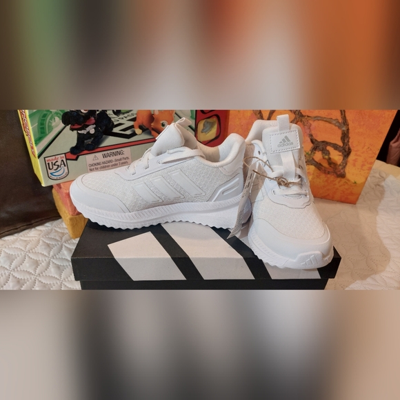 adidas Kids Sneakers in Cream White - Picture 3 of 7